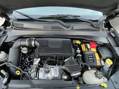 Used 2023 Jeep Compass Limited image 25