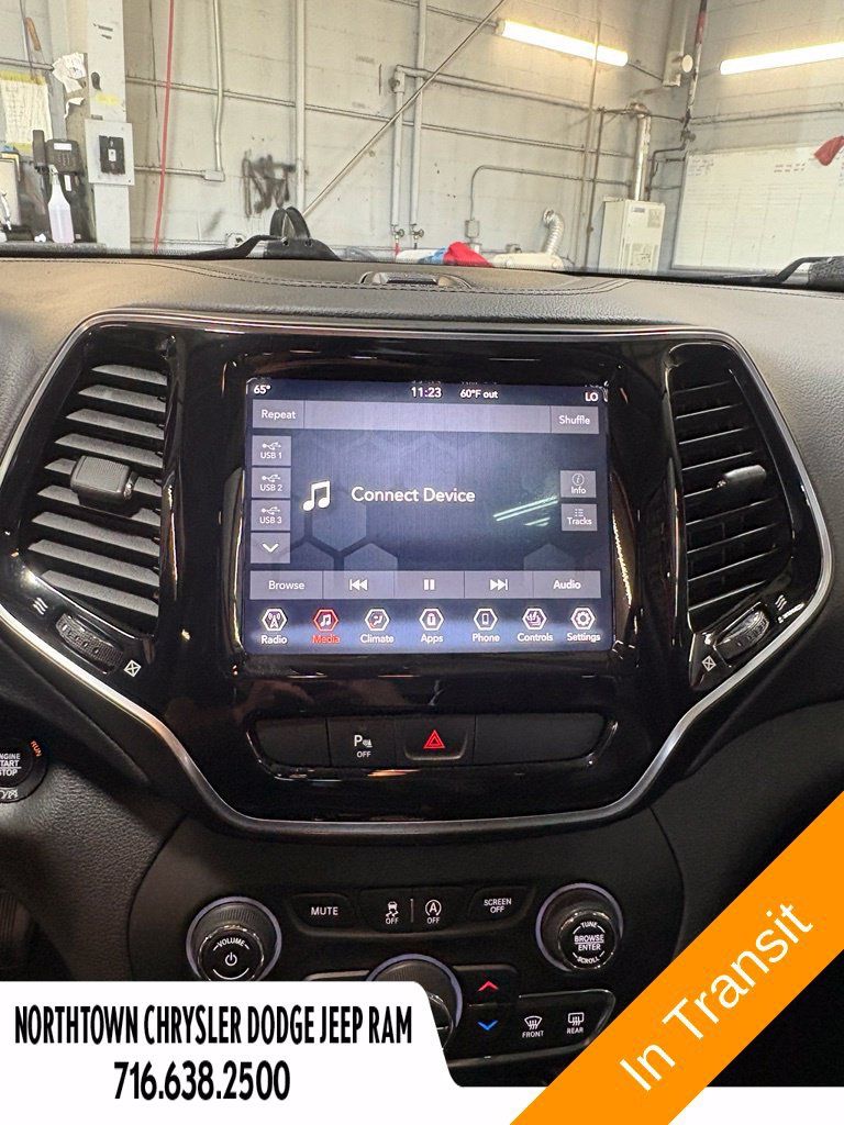 Used 2019 Jeep Cherokee Limited AWD/4WD image 10