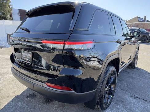 New 2026 Jeep Grand Cherokee Limited w/ Limited Altitude Package image 6