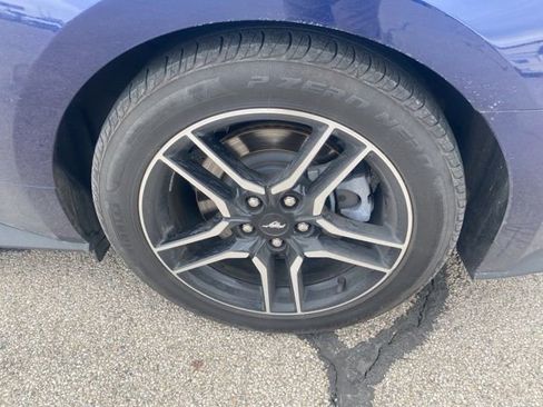 Used 2019 Ford Mustang GT Premium w/ Ford Safe & Smart Package image 7