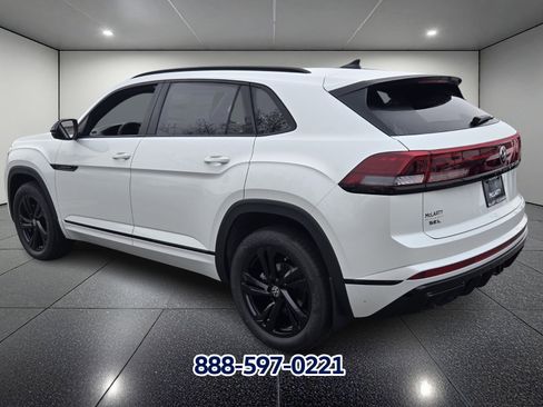 New 2026 Volkswagen Atlas Cross Sport SEL R-Line image 3