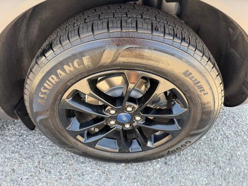Used 2020 Ford Escape SE Sport FWD image 44