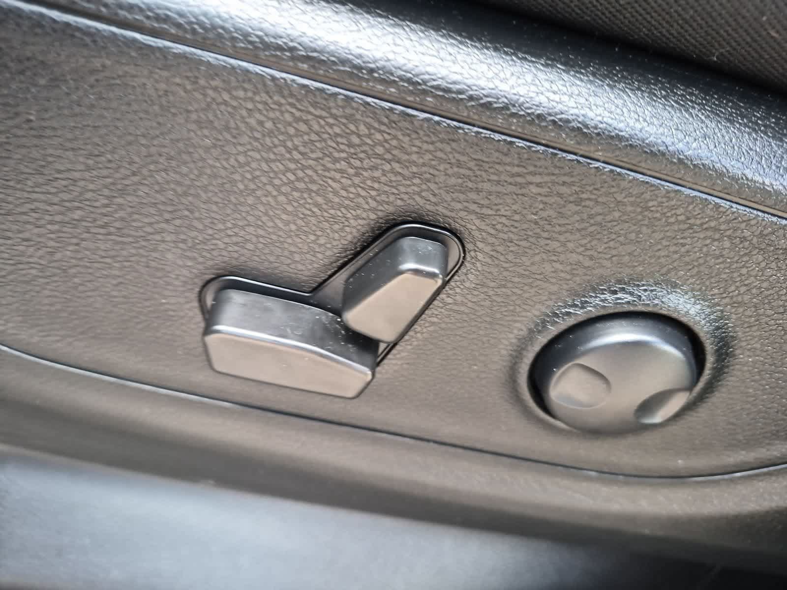 Used 2022 RAM 1500 Big Horn AWD/4WD image 17