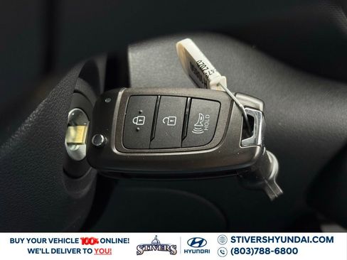 New 2026 Hyundai Venue SE image 28