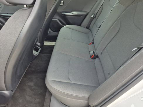 Used 2025 Kia K4 LXS image 17