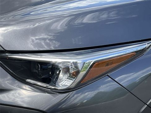 Certified 2024 Subaru Crosstrek 2.0i Premium w/ Crosstrek Mirror Package AWD/4WD image 9