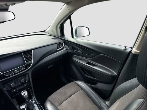 Used 2019 Buick Encore Preferred image 24