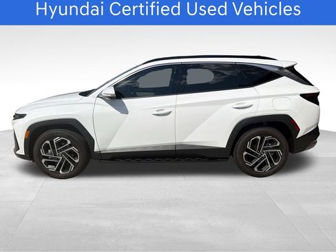 Certified 2025 Hyundai Tucson Limited AWD/4WD image 2
