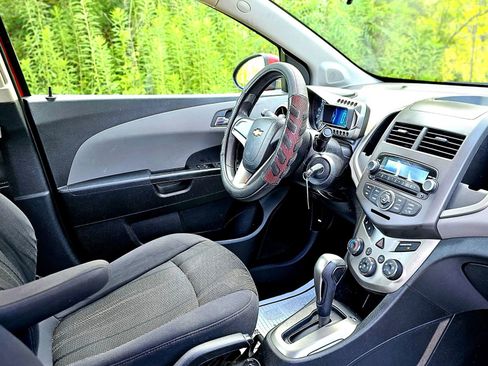 Used 2012 Chevrolet Sonic LT image 15