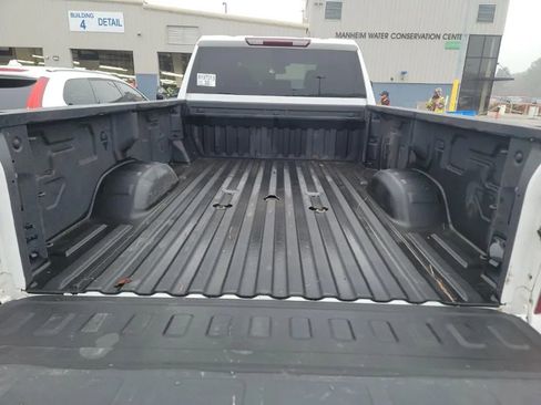 Used 2024 Chevrolet Silverado 3500 W/T image 18