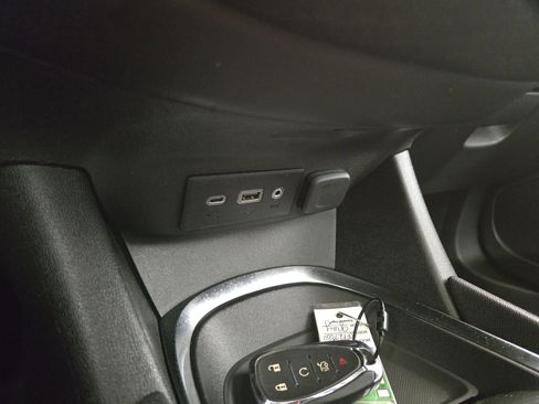 Used 2024 Chevrolet Malibu LT image 28