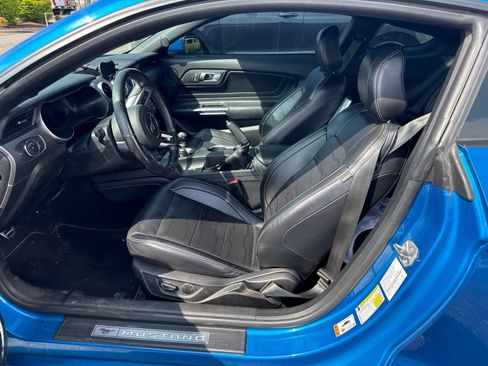 Used 2019 Ford Mustang GT Premium w/ Equipment Group 401A RWD image 6