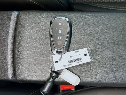 Used 2024 Chevrolet Trax LT w/ LT Convenience Package image 34