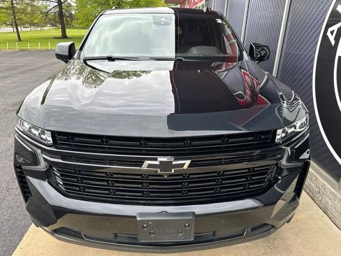 Used 2024 Chevrolet Suburban RST w/ Luxury Package AWD/4WD image 9