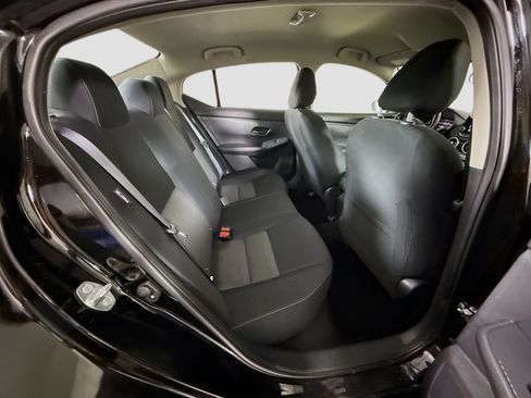 Used 2025 Nissan Sentra SV FWD image 27