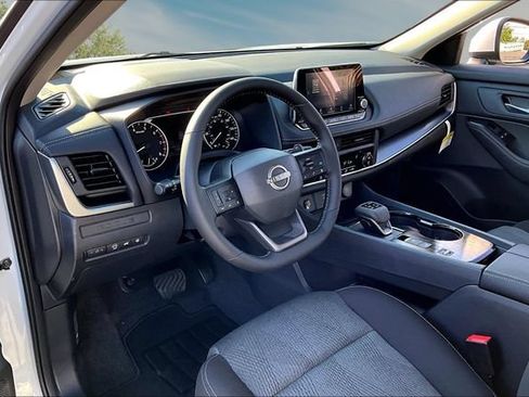 New 2026 Nissan Rogue SV FWD image 7