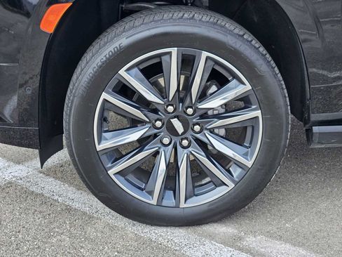 Used 2023 Cadillac Escalade Sport Platinum w/ Heavy-Duty Trailer Package image 9