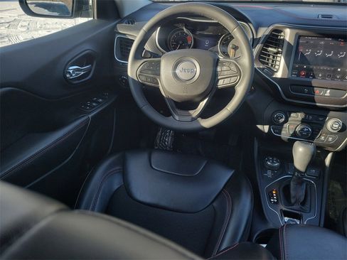 Certified 2020 Jeep Cherokee Trailhawk w/ Comfort/Convenience Group image 15