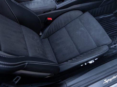 Used 2025 Porsche 718 Boxster Spyder RS image 29