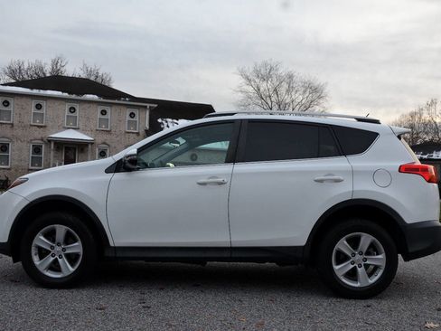 Used 2014 Toyota RAV4 XLE image 8
