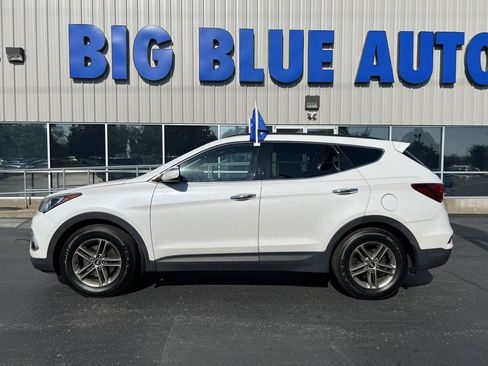 Used 2018 Hyundai Santa Fe Sport w/ 2.4L Tech Package 04 AWD/4WD image 2