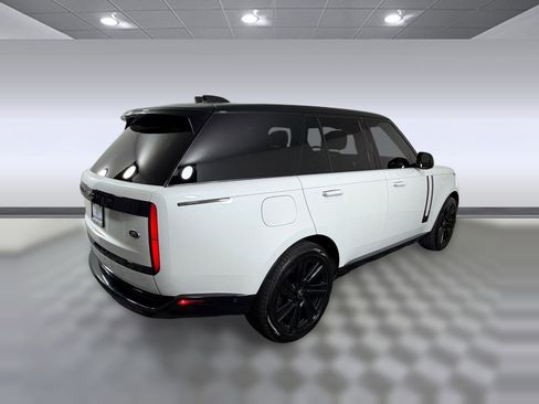 Used 2023 Land Rover Range Rover SE AWD/4WD image 9