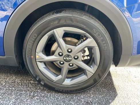 Used 2025 Kia K4 LXS image 29