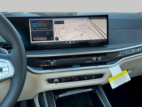 Used 2026 BMW X7 xDrive40i AWD/4WD image 6