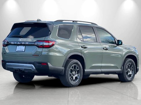 New 2026 Honda Pilot TrailSport image 2