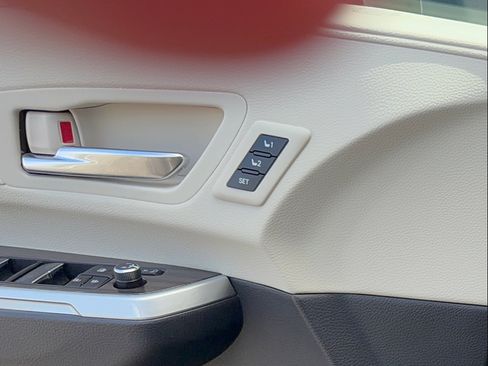 Certified 2023 Toyota Sienna Platinum AWD/4WD image 20