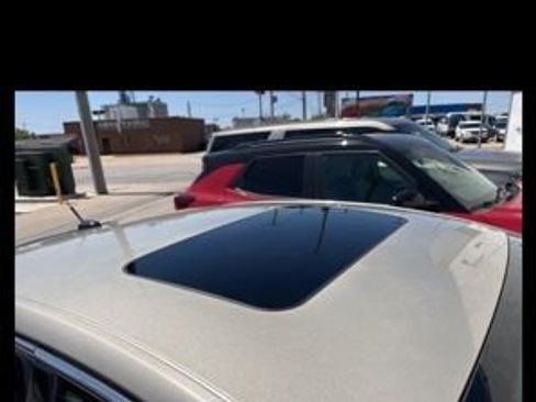 Used 2017 Ford Fusion Titanium FWD image 5