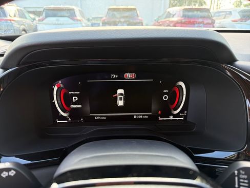 New 2026 Nissan Pathfinder SL w/ SL Premium Package FWD image 23