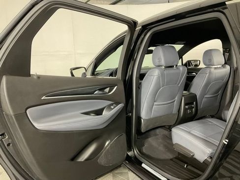 Used 2024 Buick Enclave Essence AWD/4WD image 30