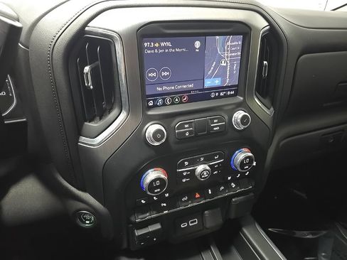 Used 2021 GMC Sierra 1500 Denali AWD/4WD image 29