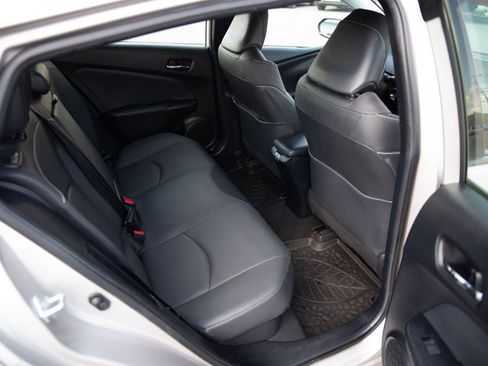 Used 2020 Toyota Prius Prime Limited image 22