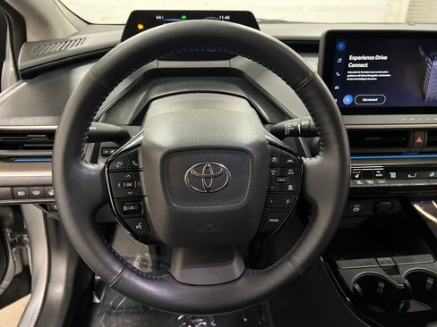 Used 2024 Toyota Prius XLE image 17
