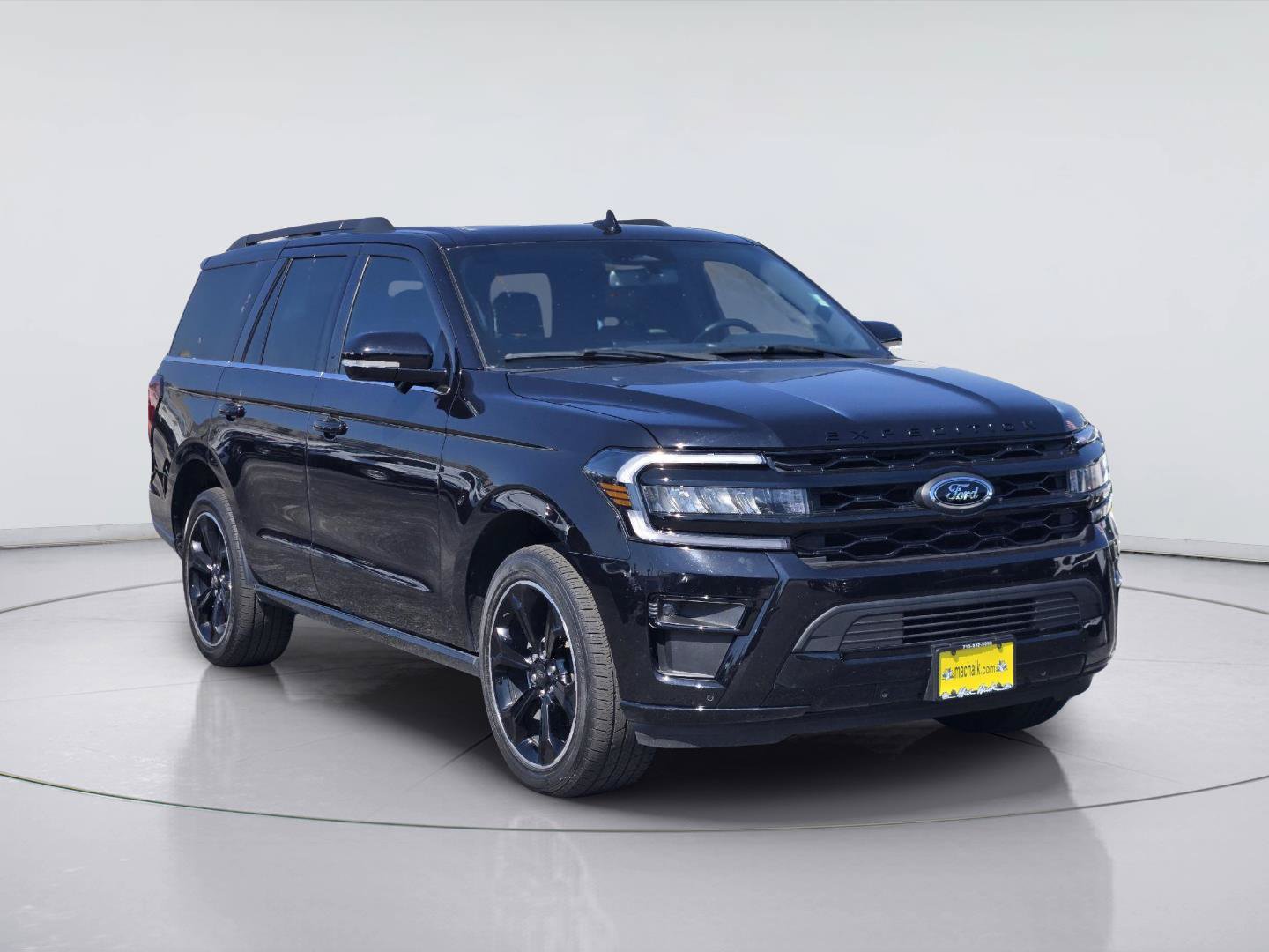 Used 2023 Ford Expedition Limited RWD image 3
