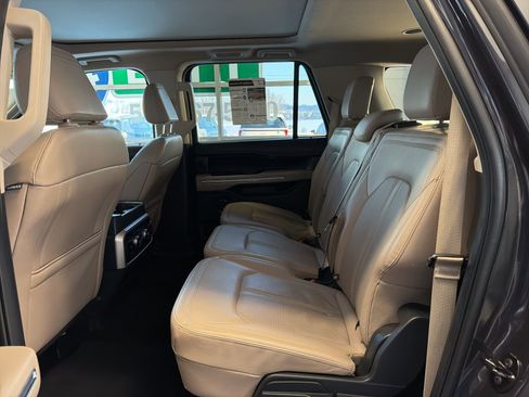Used 2024 Ford Expedition Max Limited image 16