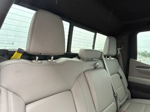 Used 2024 Chevrolet Silverado 1500 LTZ AWD/4WD image 29