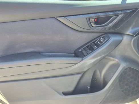 Used 2019 Subaru Crosstrek 2.0i Premium w/ Eyesight System AWD/4WD image 12