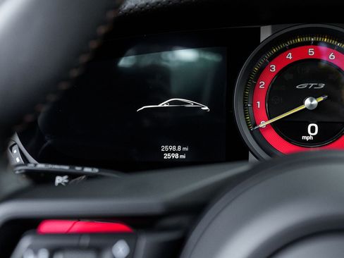 Used 2024 Porsche 911 GT3 RWD image 19