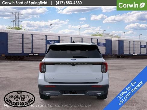 New 2026 Ford Explorer Active w/ Active Comfort Package AWD/4WD image 8