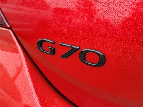 Used 2022 Genesis G70 3.3T image 12