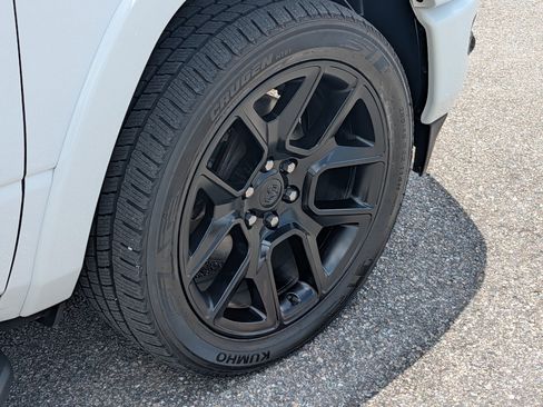 Used 2021 RAM 1500 Laramie RWD image 12