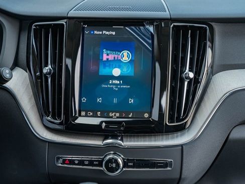 Certified 2025 Volvo XC60 T8 Plus w/ Protection Package Premier image 21