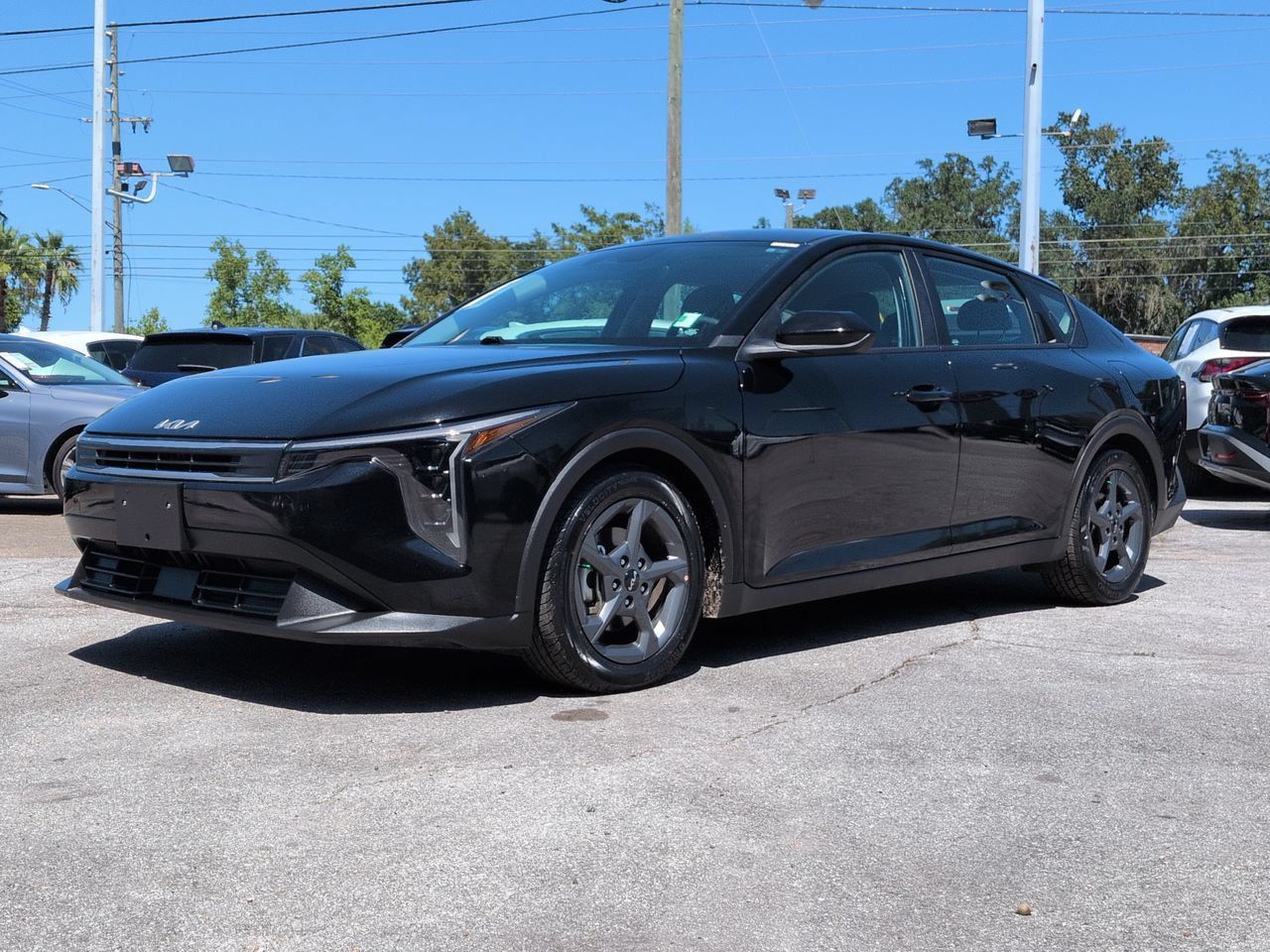 Used 2025 Kia K4 FWD image 2