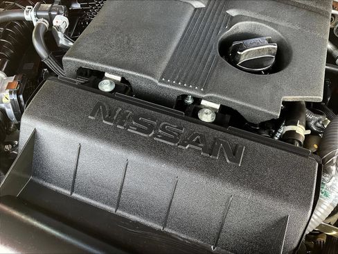 Certified 2024 Nissan Frontier SV w/ SV Convenience Package RWD image 32