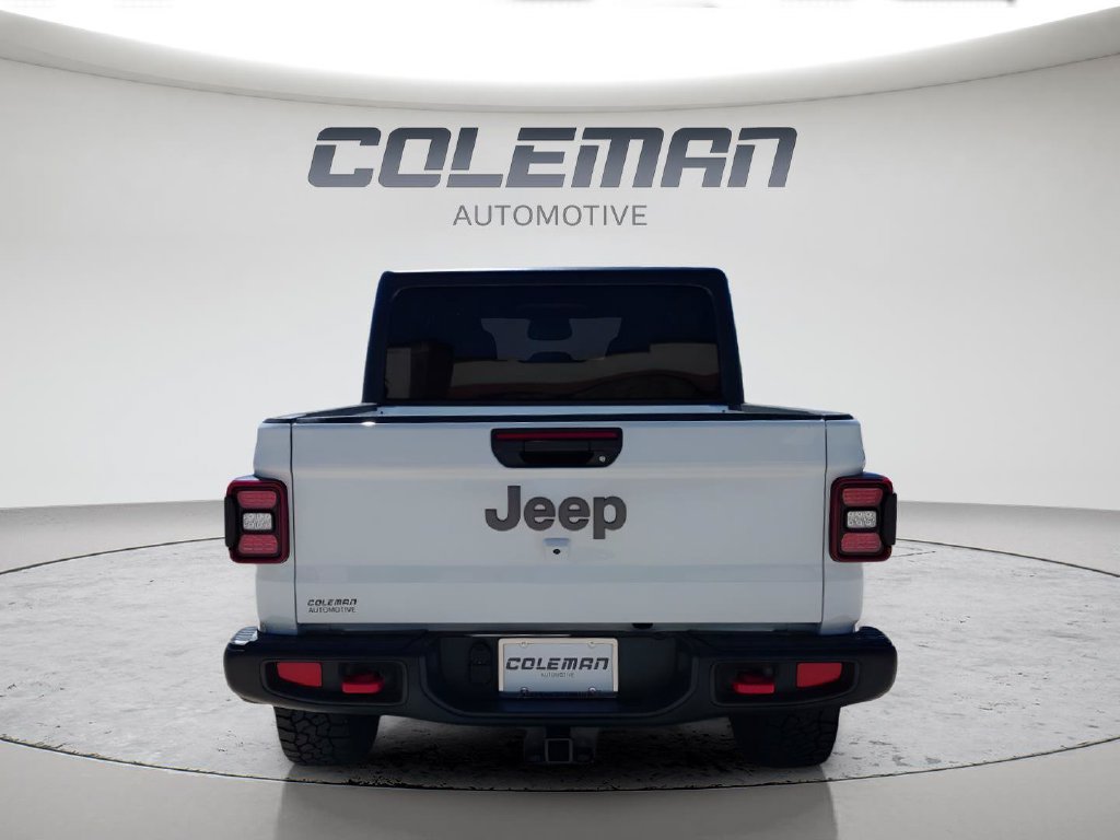 Used 2026 Jeep Gladiator Rubicon w/ Steel Power Dome Hood Package AWD/4WD image 4