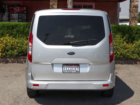 Used 2019 Ford Transit Connect XLT FWD image 7