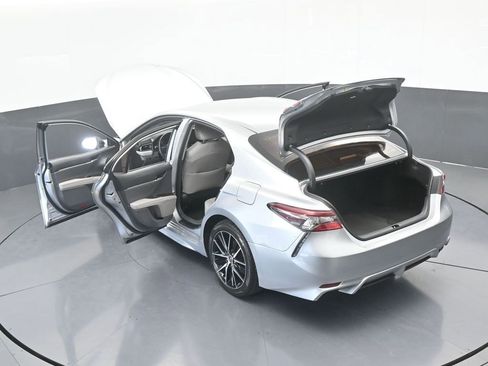 Used 2022 Toyota Camry SE image 65
